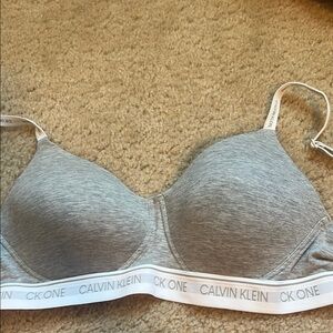 Calvin Klein Women's Gray Bralette